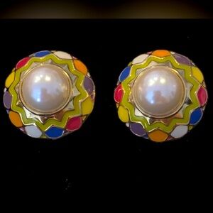 Vintage Guy Laroche Kaleidoscope
Enamel W/ Faux Pearl Round Clip On Earrings